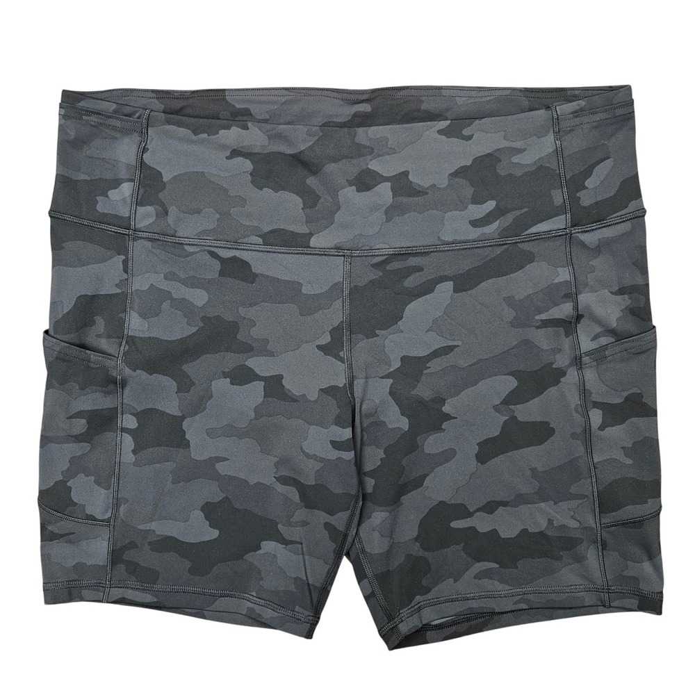 Lululemon Fast and Free Shorts Womens 16 Gray Camo 8 Inch Inseam Yoga Athleisure